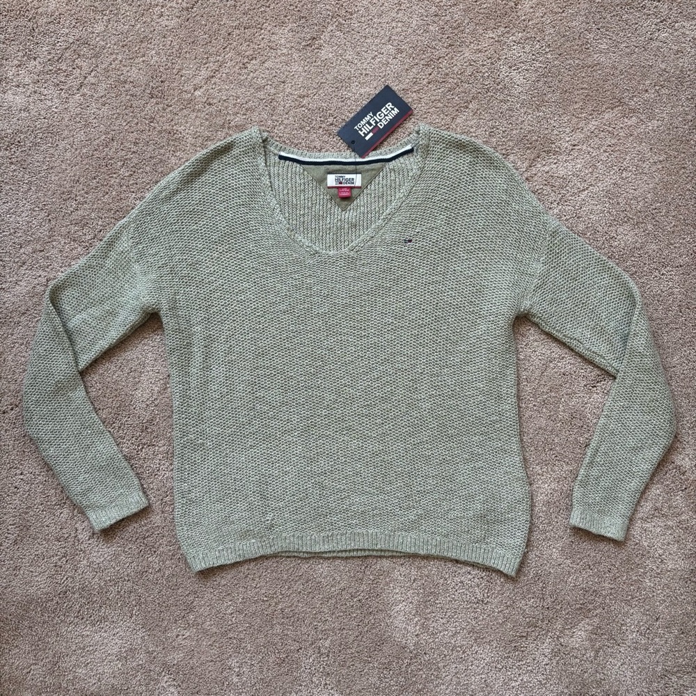 Tommy Hilfiger Women's V-Neck Sweater